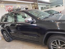 جیپ گراند شیرۆکی